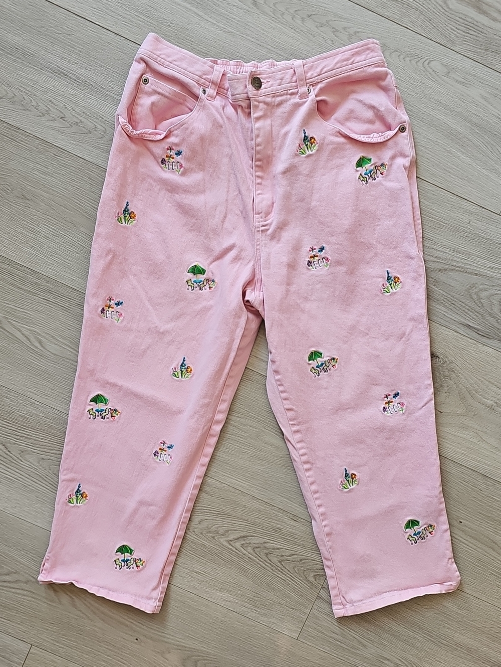 Vintage Quacker Factory Pink Embroidered Beach Umbrella Cropped Pants, Med